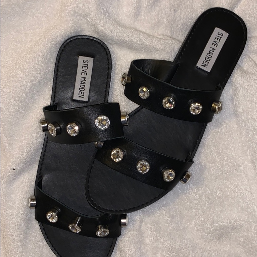 Shoes - Picture 2 of 2